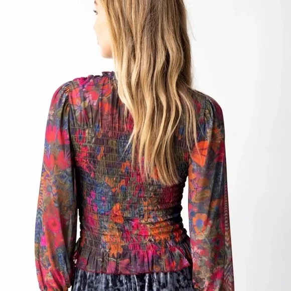 Natural Life Juliana Mesh
Smocked Top Women's Size M
Dark Floral Garden Boho - Picture 8 of 9